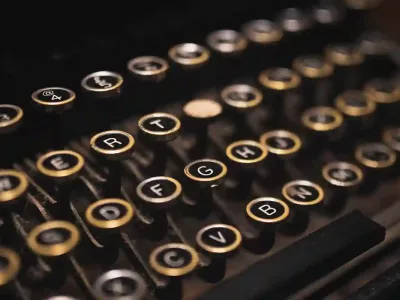 Typewriter keys | BizTraffic